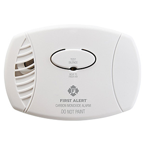 First Alert Plug-In Carbon Monoxide Alarm with Battery Backup - CO605